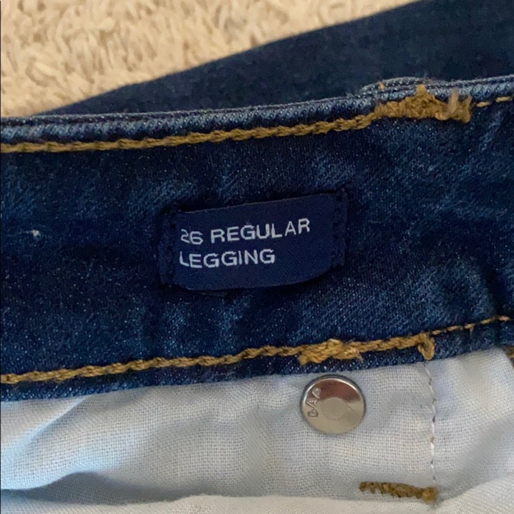 Distressed Gap Denim Skinny Jeans - Picture 4 of 4